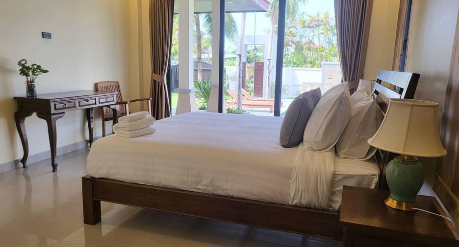 À louer 3 chambres villa à Mueang Phuket, Phuket