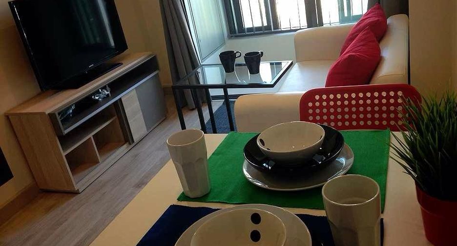 Продажа 1 кровать кондо в Хуаи Кхщанг, Бангкок