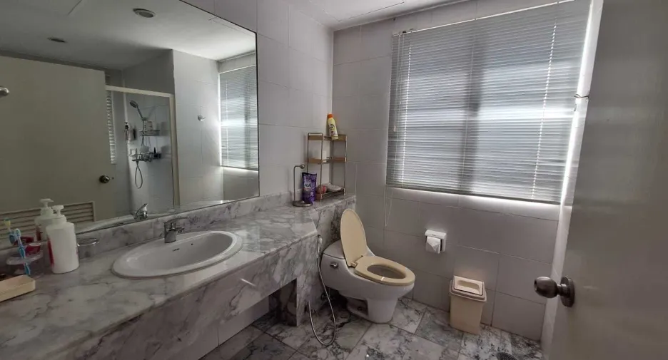 For rent 2 bedrooms condo in Hua Hin, Prachuap Khiri Khan