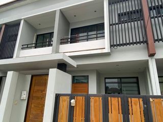 出售 2 卧室 联排别墅 在 San Sai, Chiang Mai