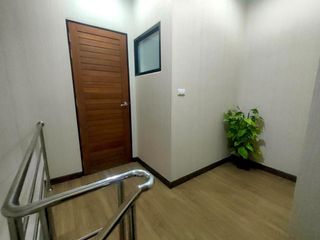 出售 2 卧室 联排别墅 在 San Sai, Chiang Mai