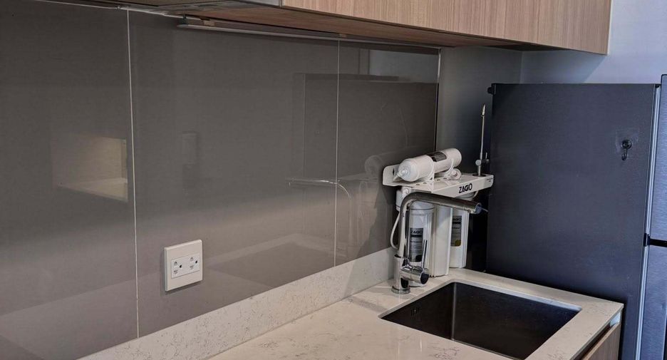 For rent 1 bed condo in Phaya Thai, Bangkok