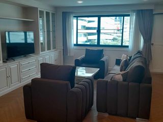 For rent 3 bedrooms condo in Khlong Toei, Bangkok
