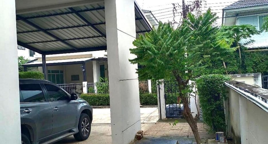 Casa en venta de 4 habitaciones en Lat Krabang, Bangkok