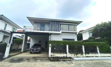 Haus zum Kauf mit 4 Zimmer in Lat Krabang, Bangkok