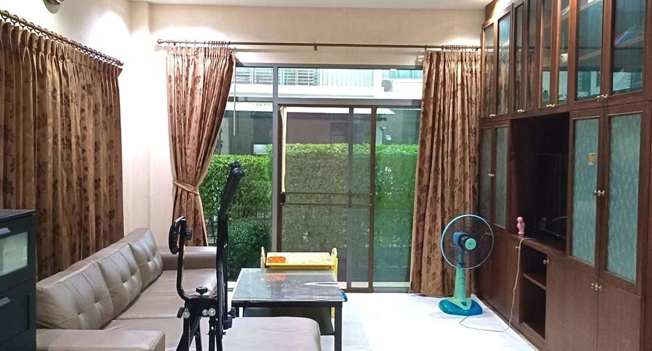 Casa en venta de 4 habitaciones en Lat Krabang, Bangkok