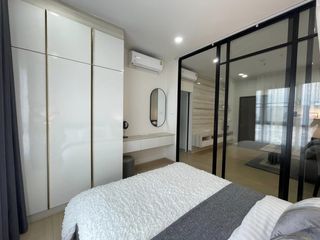 Wohnung zur Miete mit 1 Zimmer in Khlong San, Bangkok