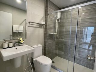 Wohnung zur Miete mit 1 Zimmer in Khlong San, Bangkok