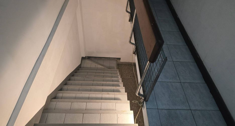 出售 6 卧室 商业空间 在 Bang Kho Laem, 曼谷