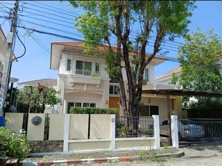 For sale 4 bedrooms house in Lat Krabang, Bangkok