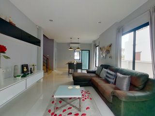 For sale 4 bedrooms house in San Kamphaeng, Chiang Mai