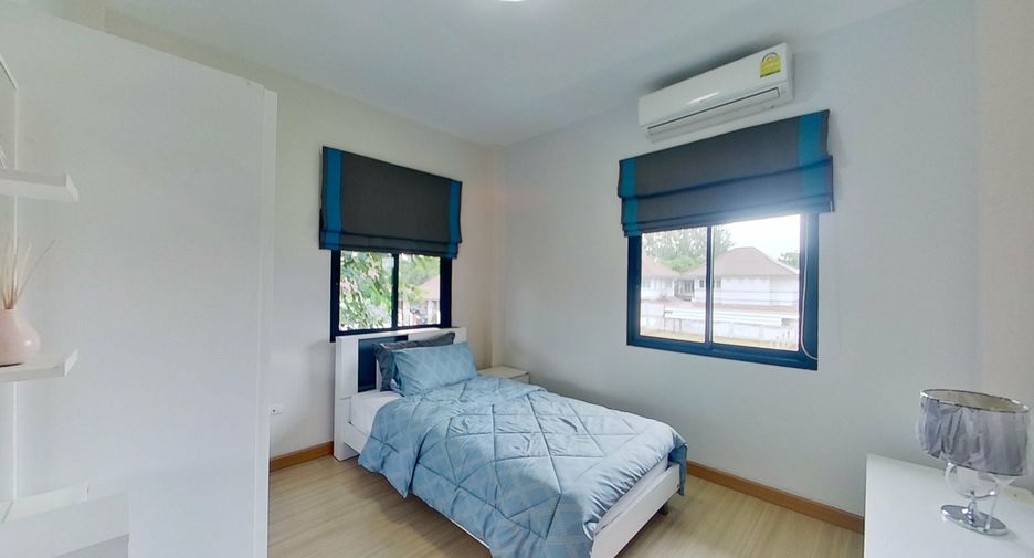 For sale 4 bedrooms house in San Kamphaeng, Chiang Mai