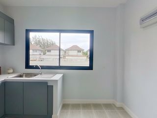 For sale 4 bedrooms house in San Kamphaeng, Chiang Mai