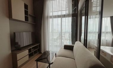 For rent 2 bedrooms condo in Huai Khwang, Bangkok