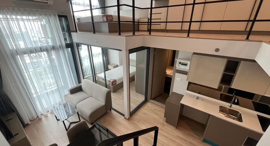 For rent 2 bedrooms condo in Huai Khwang, Bangkok