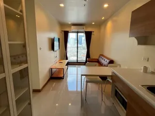 出租 1 卧室 公寓 在 Din Daeng, 曼谷