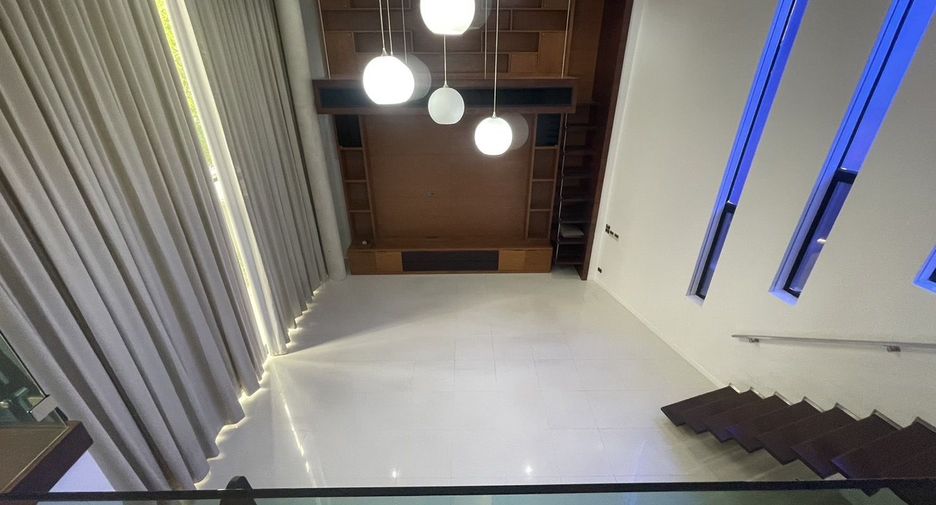 For rent 3 bedrooms house in Mueang Chiang Mai, Chiang Mai