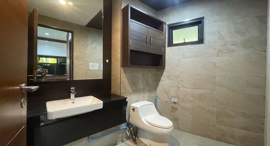 For rent 3 bedrooms house in Mueang Chiang Mai, Chiang Mai