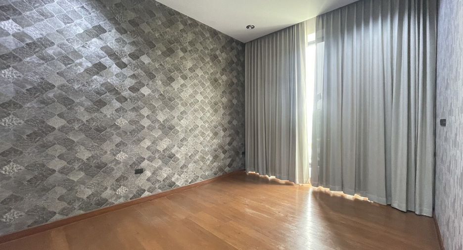 For rent 3 bedrooms house in Mueang Chiang Mai, Chiang Mai