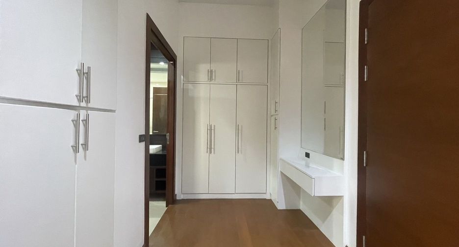 For rent 3 bedrooms house in Mueang Chiang Mai, Chiang Mai