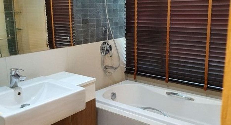 For rent 1 bed condo in Watthana, Bangkok
