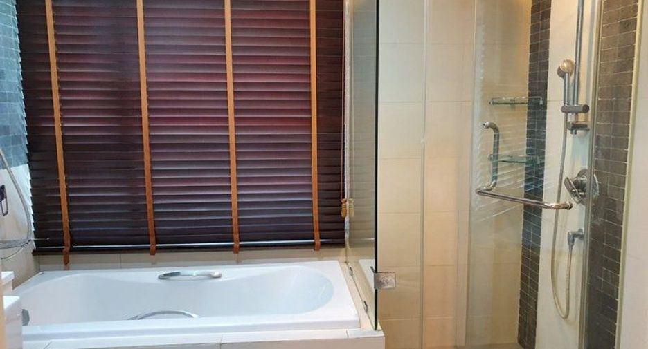 For rent 1 bed condo in Watthana, Bangkok