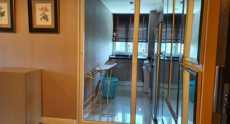 For rent 1 bed condo in Watthana, Bangkok
