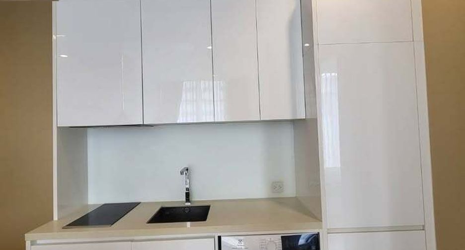 For rent 1 bed condo in Watthana, Bangkok