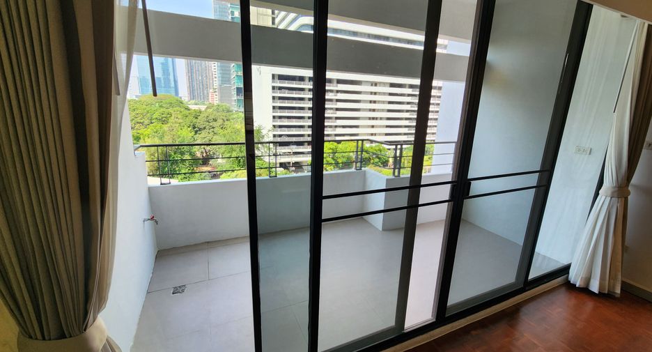 Apartment zur Miete mit 3 Zimmer in Watthana, Bangkok