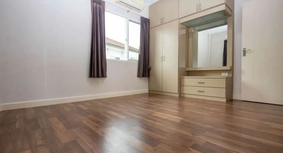 For rent 3 bedrooms house in Mueang Chiang Mai, Chiang Mai