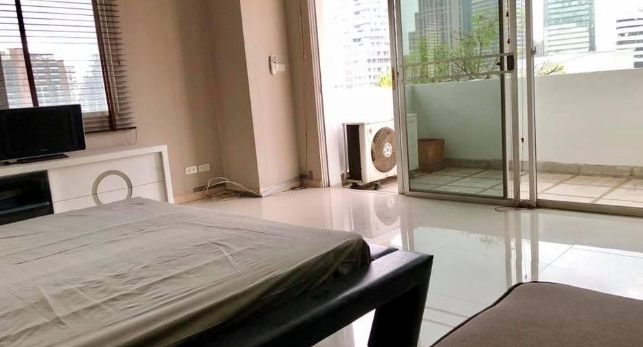 À louer 2 chambres condo à Watthana, Bangkok
