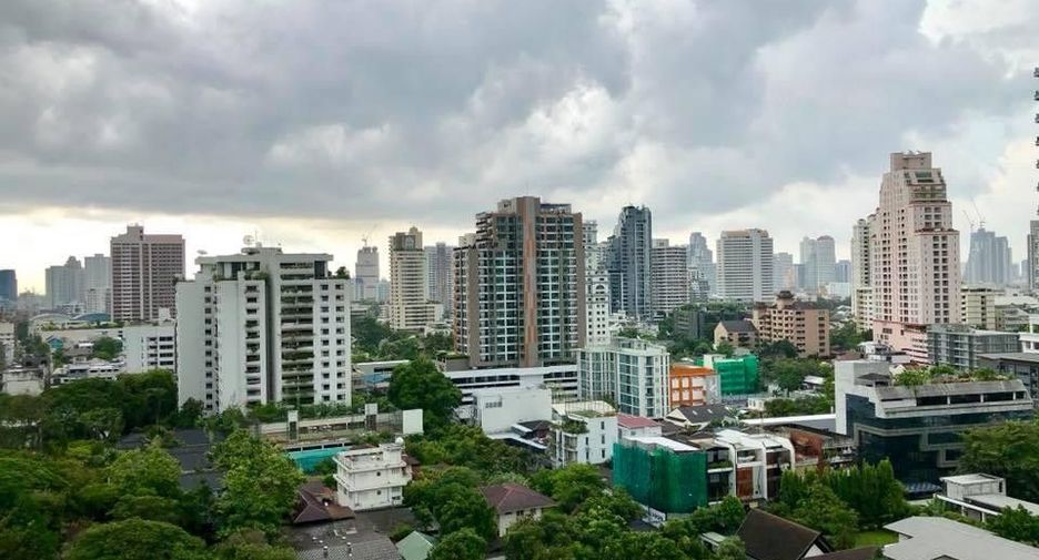 À louer 2 chambres condo à Watthana, Bangkok