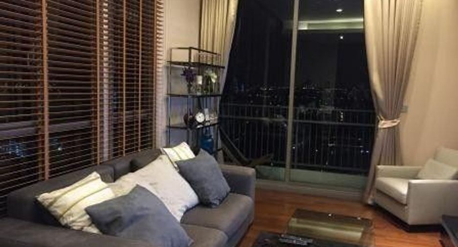 For rent 2 bedrooms condo in Watthana, Bangkok