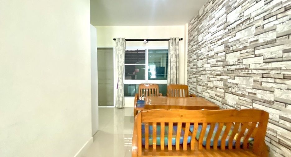 出售 2 卧室 联排别墅 在 Mueang Chiang Mai, Chiang Mai