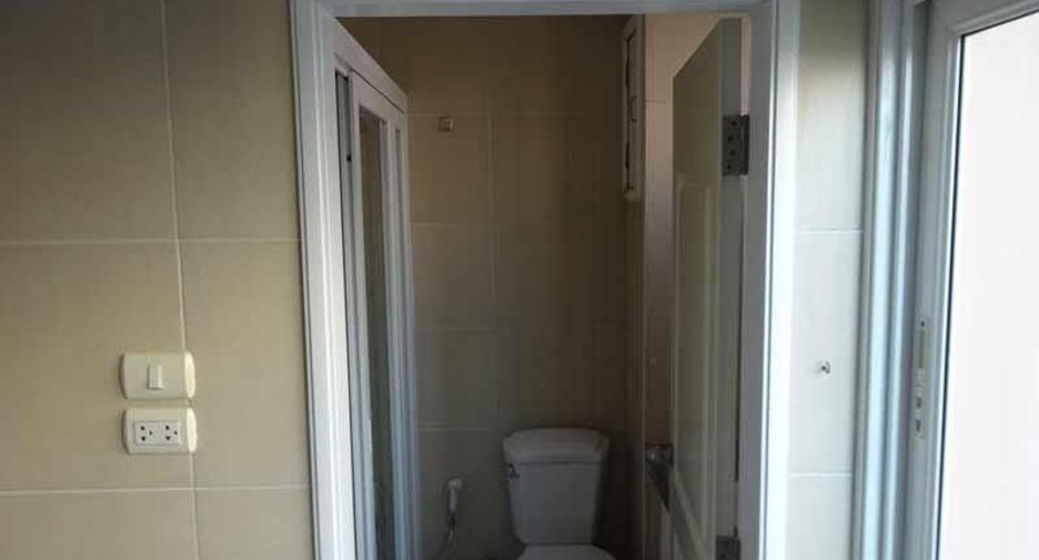 For sale 1 bed condo in Huai Khwang, Bangkok