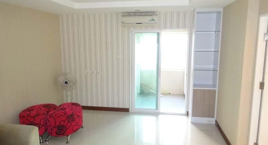 For sale 1 bed condo in Huai Khwang, Bangkok
