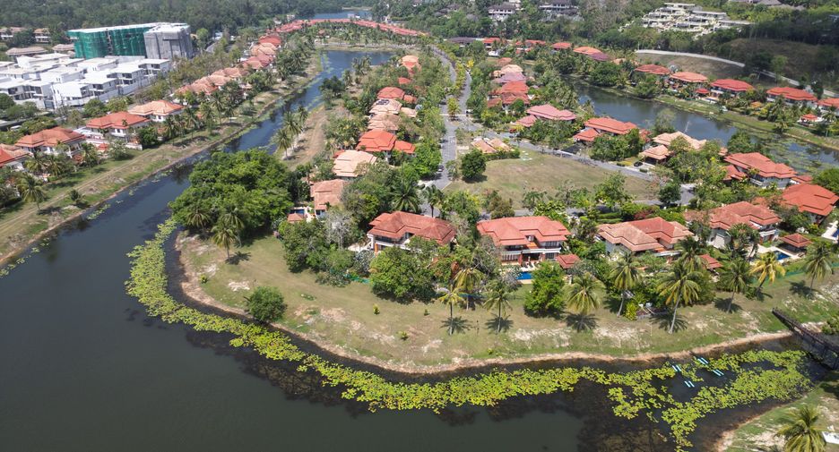 For rent 5 bedrooms villa in Thalang, Phuket
