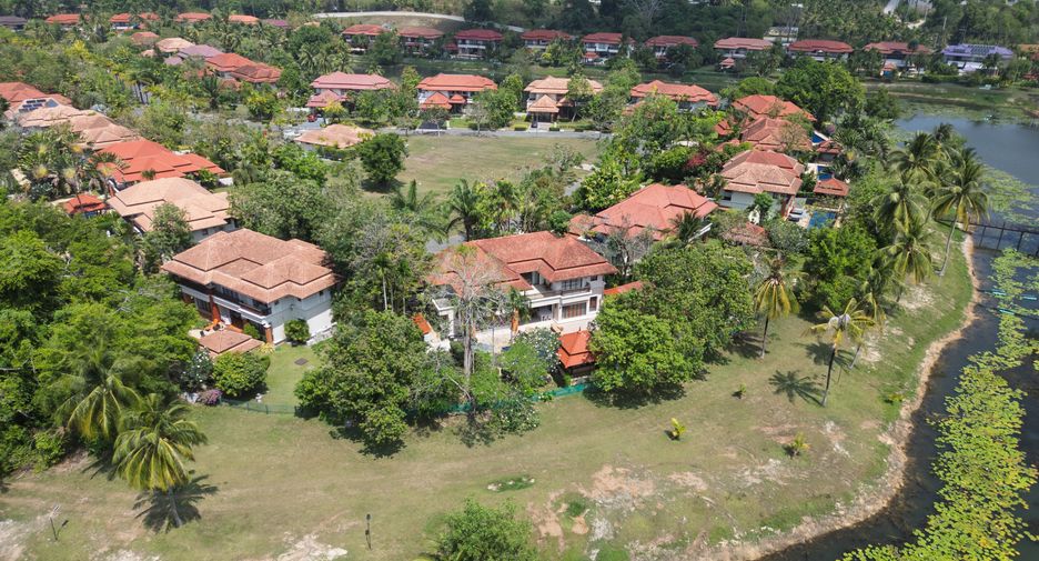 For rent 5 bedrooms villa in Thalang, Phuket
