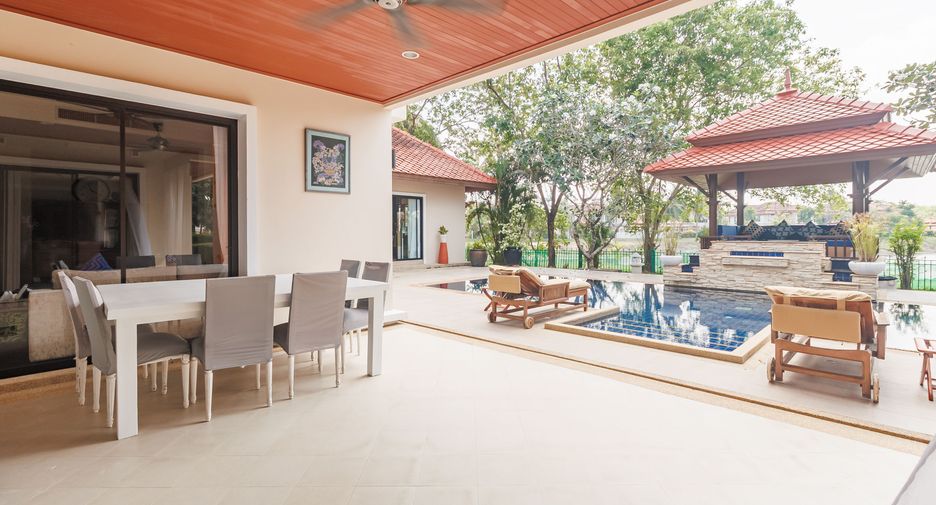 For rent 5 bedrooms villa in Thalang, Phuket