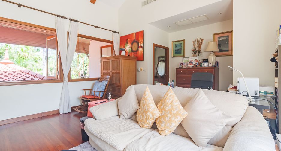 For rent 5 bedrooms villa in Thalang, Phuket