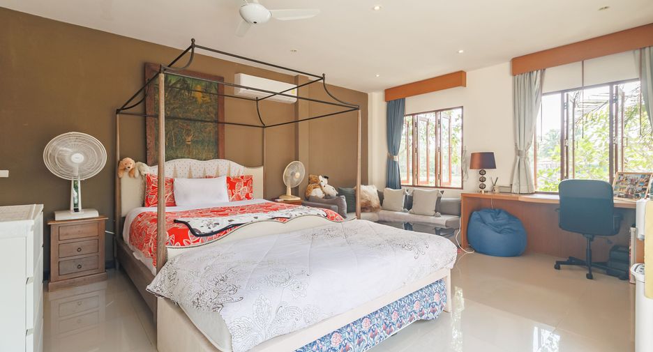 For rent 5 bedrooms villa in Thalang, Phuket