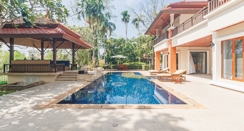 For rent 5 bedrooms villa in Thalang, Phuket