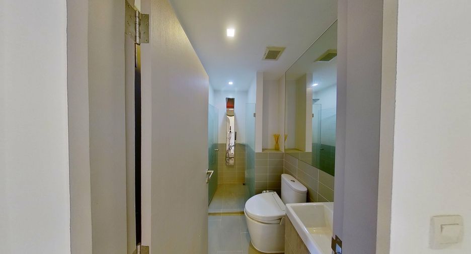 For rent 1 bed condo in Phra Khanong, Bangkok
