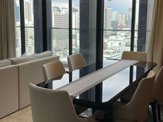 For rent 2 bedrooms condo in Pathum Wan, Bangkok