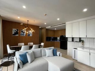 For rent 2 bedrooms condo in Pathum Wan, Bangkok