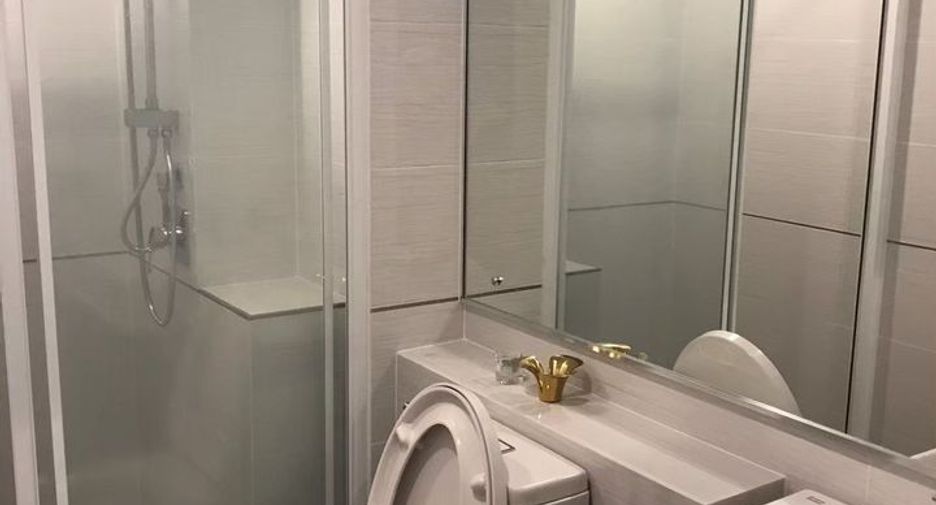 For sale 1 bed condo in Mueang Samut Prakan, Samut Prakan