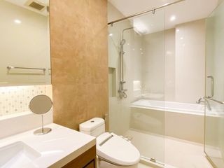 Аренда 2 спальни кондо в Кхлонг Тоеи, Бангкок