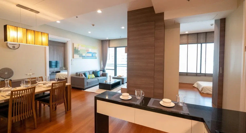 For rent 2 bedrooms condo in Khlong Toei, Bangkok
