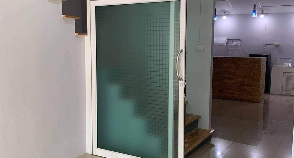 Reihenhaus zum Kauf mit 2 Zimmer in Mueang Chiang Mai, Chiang Mai
