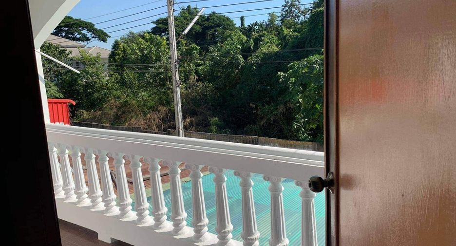 Reihenhaus zum Kauf mit 2 Zimmer in Mueang Chiang Mai, Chiang Mai